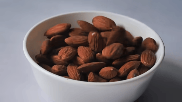 Clean Out Your Kidneys Of Oxalates And Stones Dr. Berg 00 01 14